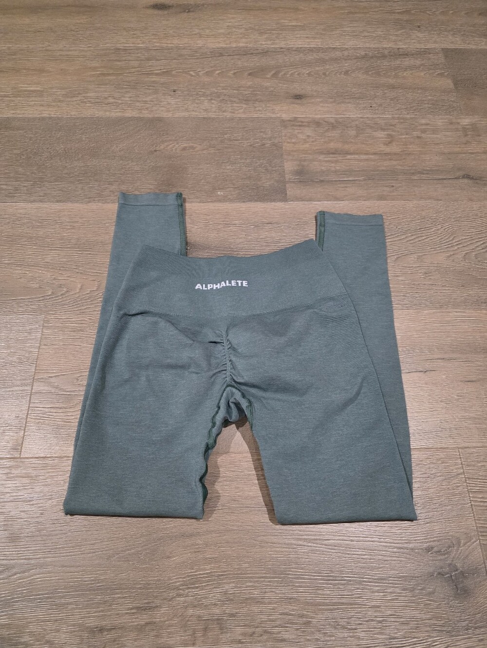 Alphalete Seamless Scrunch Butt High Rise Leggings